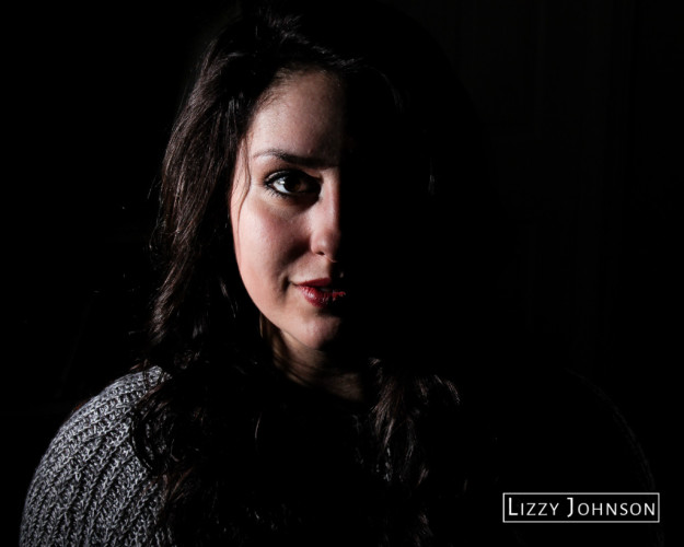 LizzyJohnson-Headshot-Split-Lighting-1
